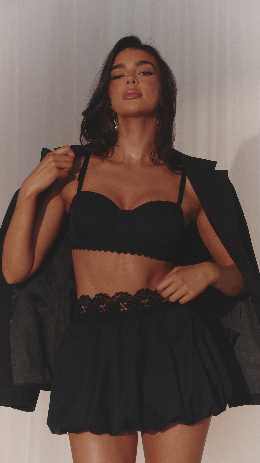 IYLA BLACK LACE BRALETTE