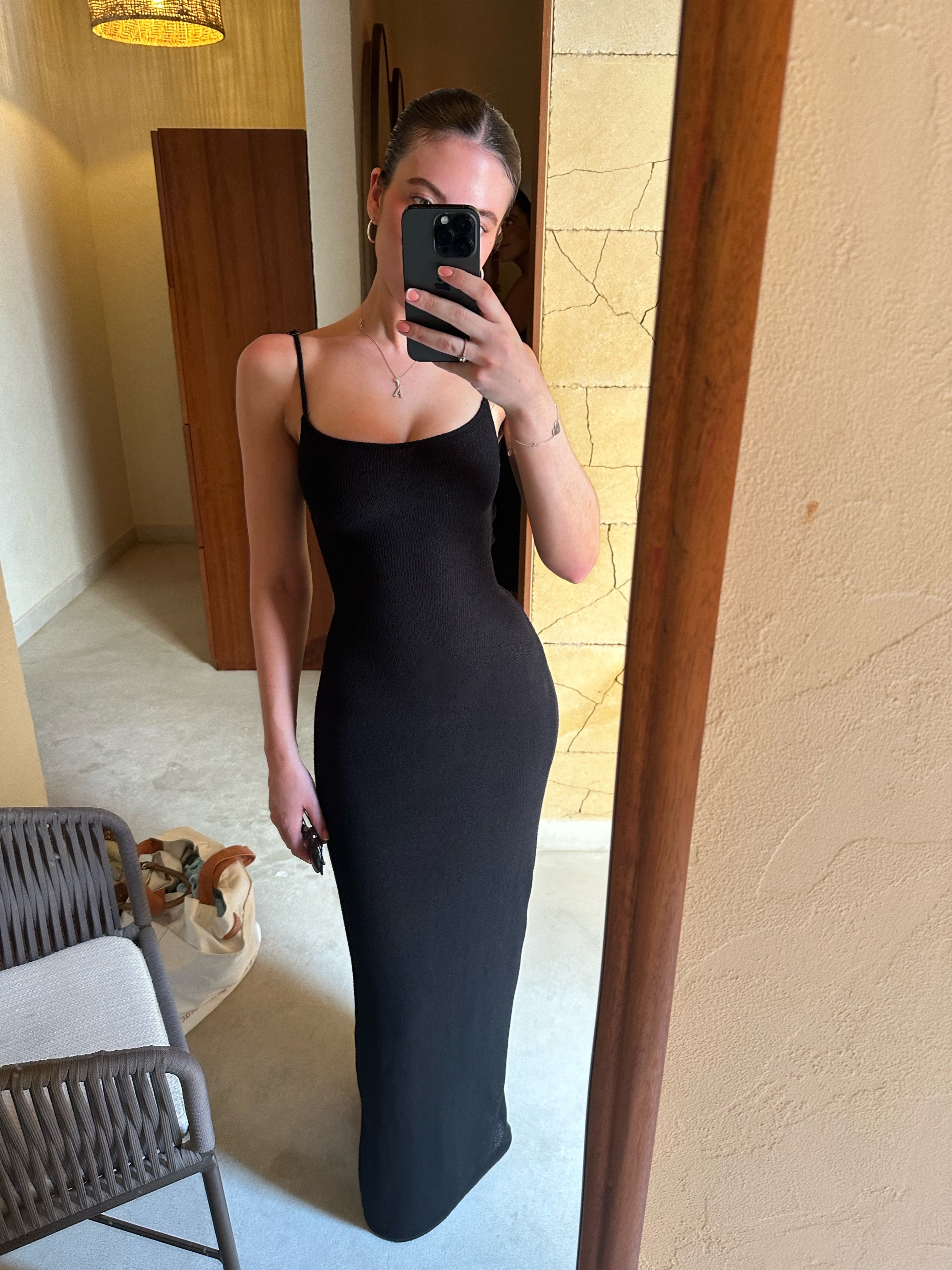 VESTIDO MAXI DE PUNTO SANTORINI - NEGRO